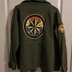 Captain Marvel shacket, Size XL